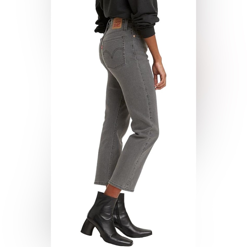 Levi's Women's Wedgie Straight Gray Jeans - Picture 3 of 6